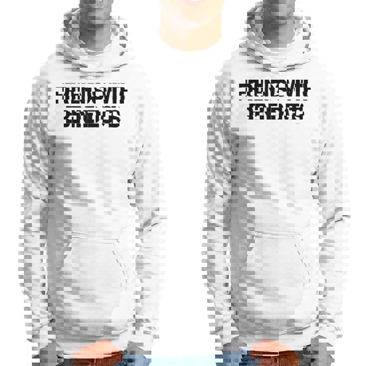 面白いエッグベネディクトの名言「ベネディクトの友達かっこいい」 パーカー