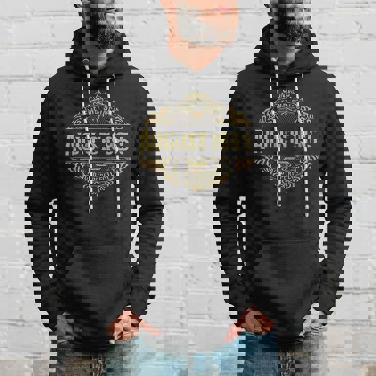 59歳の誕生日伝説は1965年8月に誕生しました。 パーカー 彼への贈り物