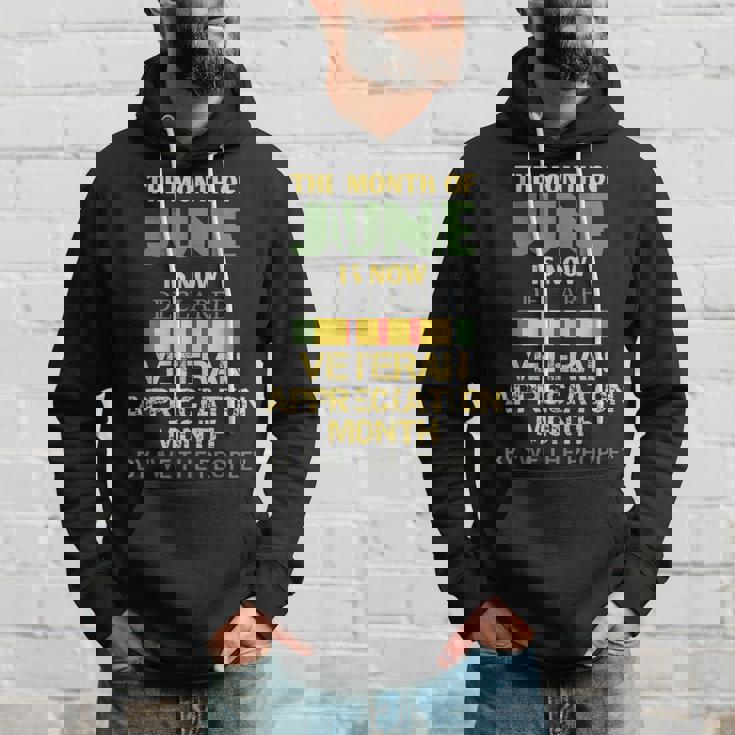 6月が退役軍人感謝月間として宣言されました パーカー 彼への贈り物