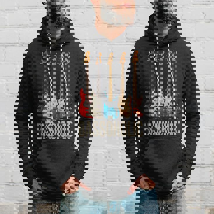 Bassoholic ベースギタープレーヤーのベーシストのコレクターのためのギフトbass パーカー 彼への贈り物