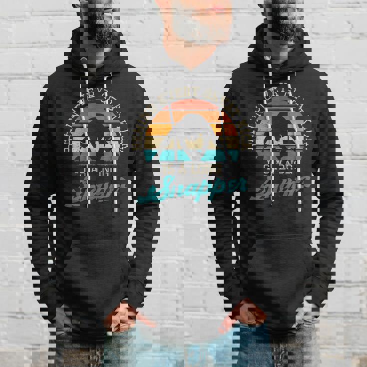 Behind Every Great Kick Is A Longnapper 面白いディープスナッパー パーカー 彼への贈り物