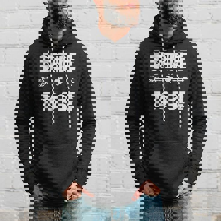 Bride To Be ブライダルシャワーギフトアイデア 花嫁シャツ パーカー 彼への贈り物