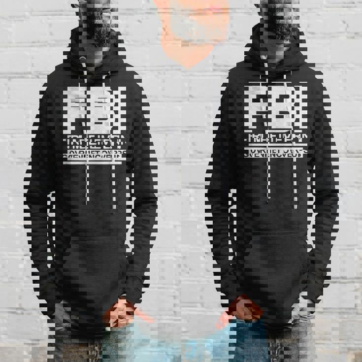 Fbiは州の隠蔽を固く信じています。 パーカー 彼への贈り物