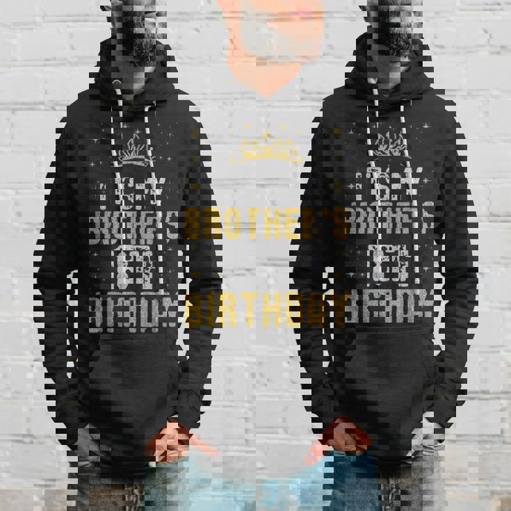 Feliz Es El Cumpleaños Número 18 De Mi Hermano 2007 18 Años Sudadera Regalos para él
