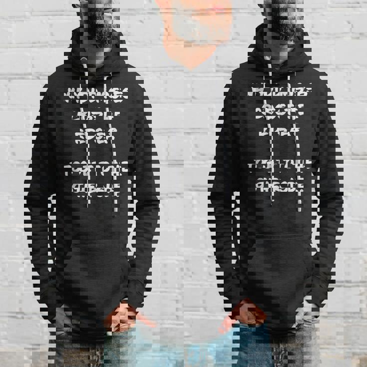 Clean Bible Character Humor – Moses & The Redea パーカー 彼への贈り物