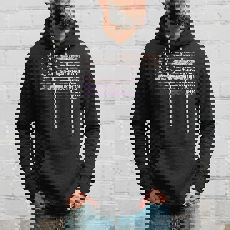 Husband Daddy Protector Hero American Flag Cool Dad パーカー 彼への贈り物