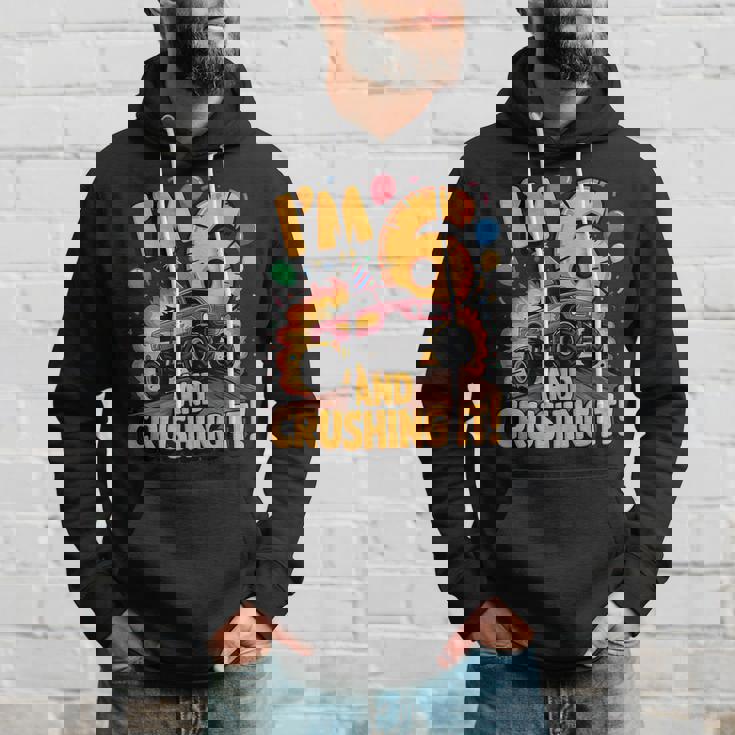 I'm 6 And Crushing It モンスタートラック 誕生日 パーカー 彼への贈り物