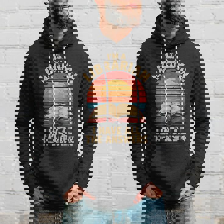 I'm A Librarian I Have The All Answers Retro Librarian パーカー 彼への贈り物