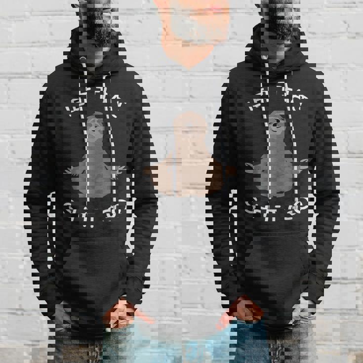 Let Thathit Go 面白い 瞑想 ナマケモノ ヨガ 陽気な パーカー 彼への贈り物