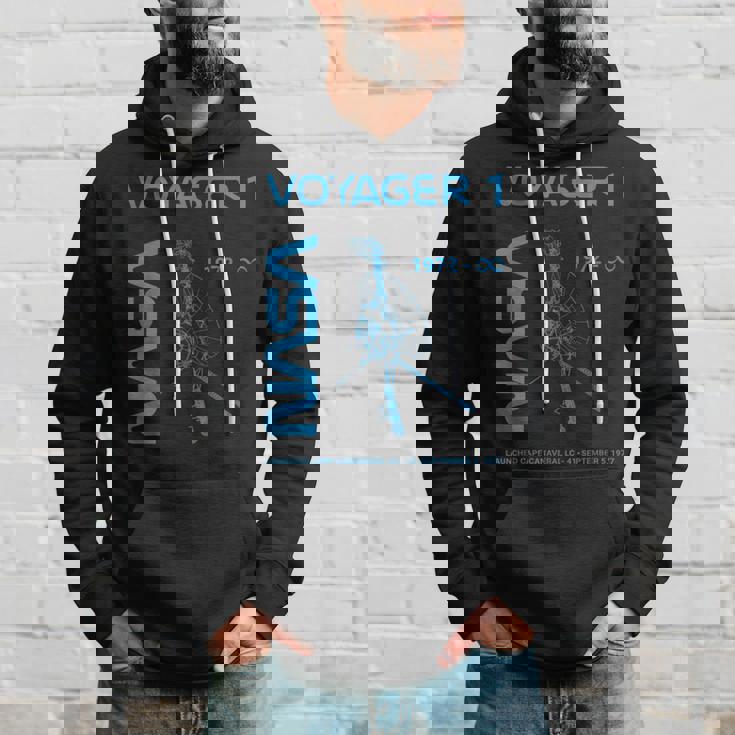 Nasaoyager 1 宇宙船は1977年9月5日に打ち上げられました パーカー 彼への贈り物