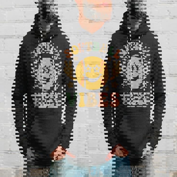 Softballibes 星目スマイル ポジティブソフトボール パーカー 彼への贈り物