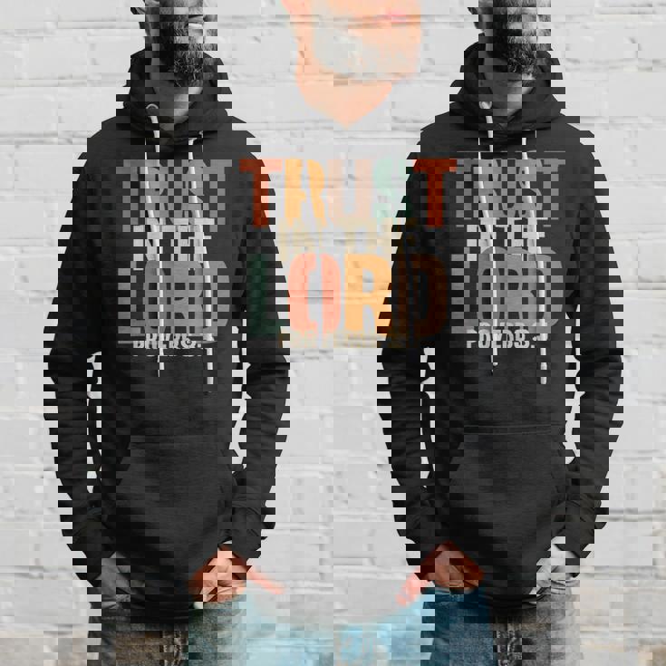 Trust In The Lord 箴言 3 パーカー 彼への贈り物