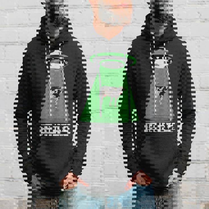 Ufo Cow Abduction Ufo Alien Abduction パーカー 彼への贈り物