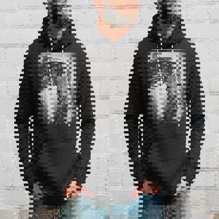 Ufoとリス自撮り面白いリス愛好家 パーカー 彼への贈り物