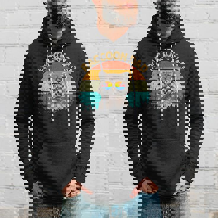 Vintage Retro Wild Animalummerunglass Common Raccoon Dad パーカー 彼への贈り物