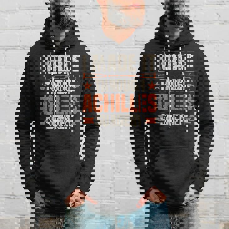 おかしな手術 サバイバー デザイン リカバリー アキレス手術 パーカー 彼への贈り物