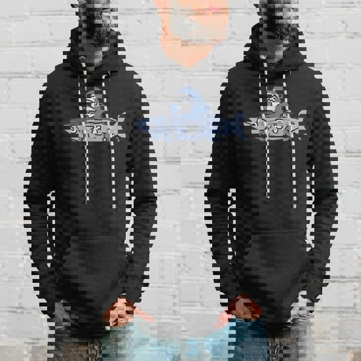 おさかなのくるまを運転するサメ パーカー 彼への贈り物