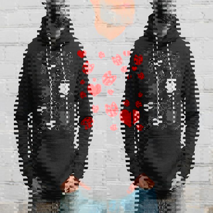 かわいいてんとう虫とハートのてんとう虫柄 パーカー 彼への贈り物