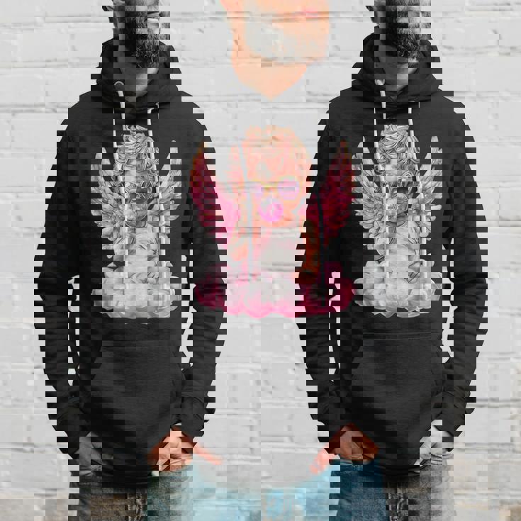 かわいいキューピッド吹くバブルガムサングラスバレンタインデー。 パーカー 彼への贈り物