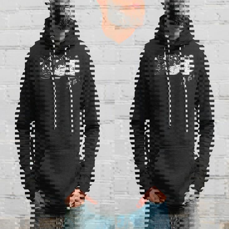 ねこさん 3 スリー Neko・Neko・Neko 黒猫・ハチワレ・白猫【どうぶつフレンズ】不機嫌猫 顔イラスト パーカー 彼への贈り物