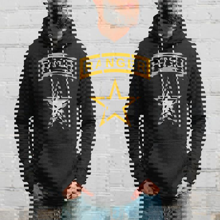 アメリカ合衆国陸軍レンジャータブとスターミリタリー。 パーカー 彼への贈り物