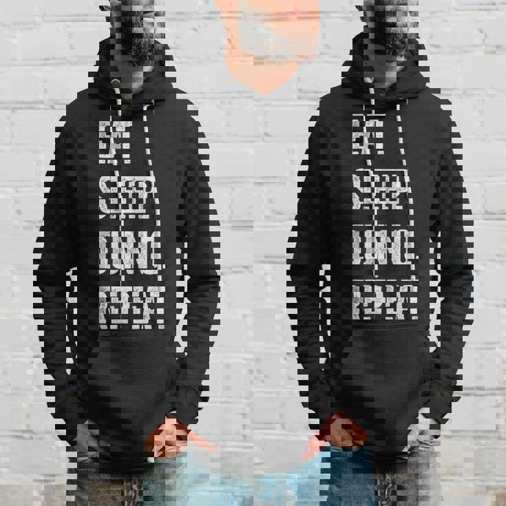 イート・スリープ・ディスクダンノ・リピート パーカー 彼への贈り物