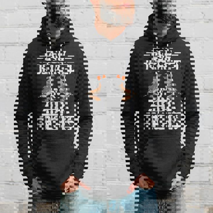 キンカチョウの飼育員はキンカチョウに気をそらされやすい パーカー 彼への贈り物