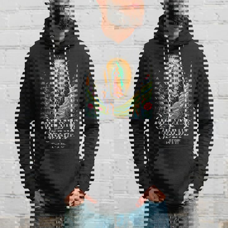 グアダルーペの聖母マリアカトリック パーカー 彼への贈り物