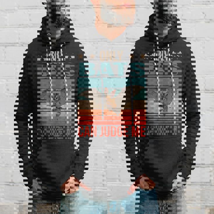 コウモリは私を判断できる 吸血コウモリ コウモリ パーカー 彼への贈り物