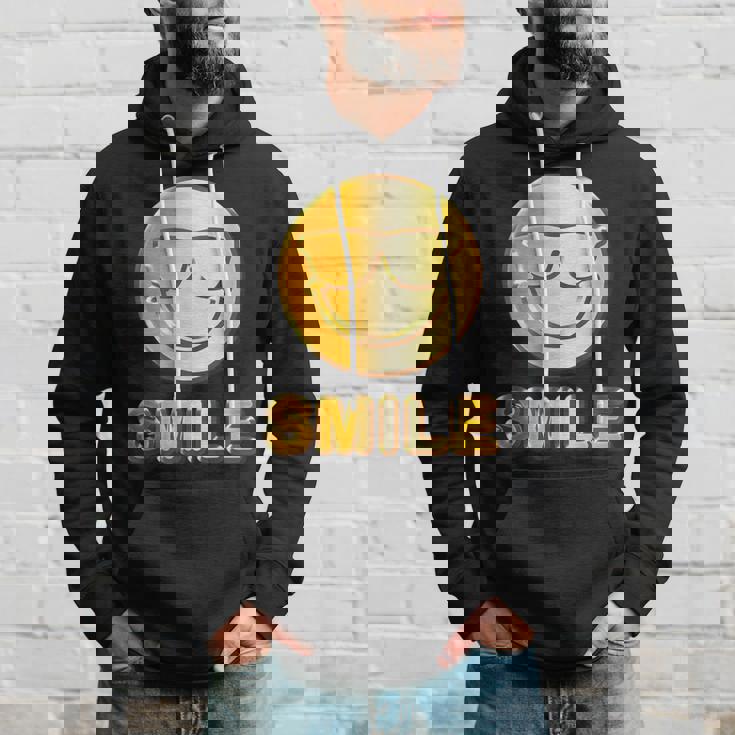 ゴールデン スマイル（フェイク ゴールド風）スマイリー フェイス ニコニコ 笑顔 サングラス 面白い 色 パーカー 彼への贈り物