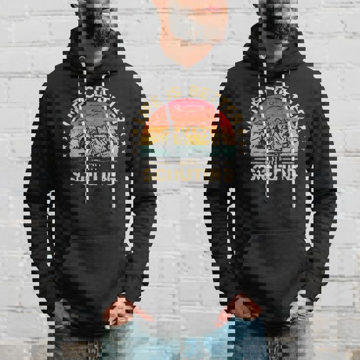 スカウトキャンプボーイハイキングスカウトでlife Is Better パーカー 彼への贈り物