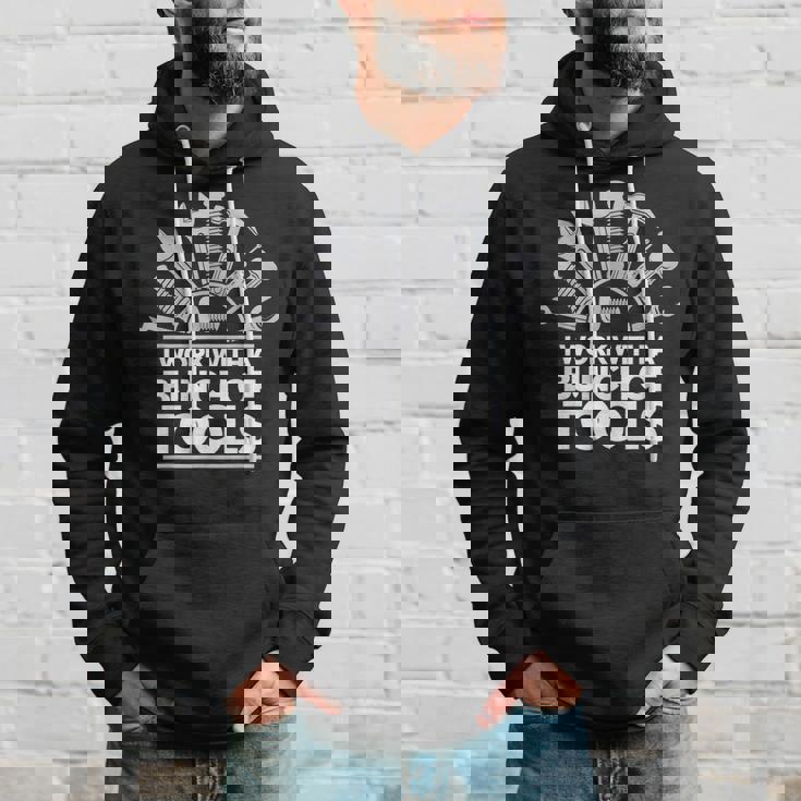 ツール 面白い メカニック 工具を使って仕事 お父さん 夫 ギフト アイデア パーカー 彼への贈り物