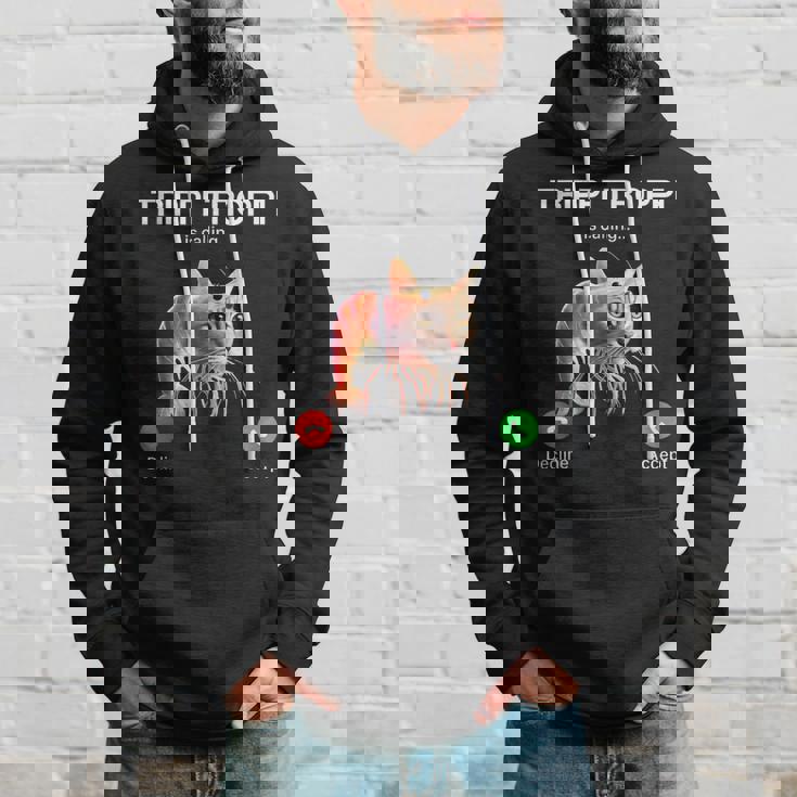 トリッピ・トロッピはブレインロット・イタリアン・ブレインロット・ミームを呼んでいる。 パーカー 彼への贈り物