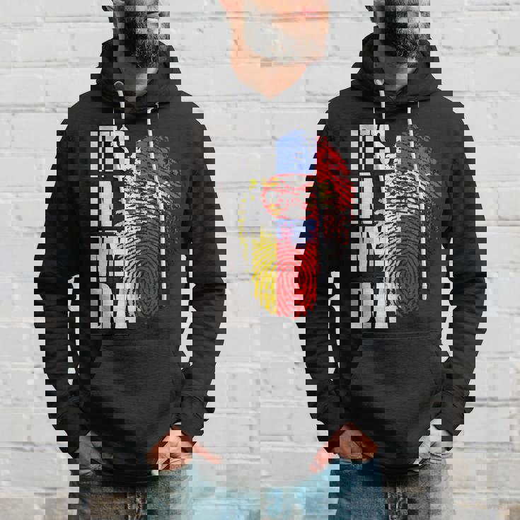 ドイツとセルビアのdna遺産フラグ パーカー 彼への贈り物