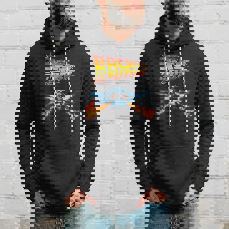 バック・トゥ・ザ・フューチャー デロリアンとロゴ パーカー 彼への贈り物