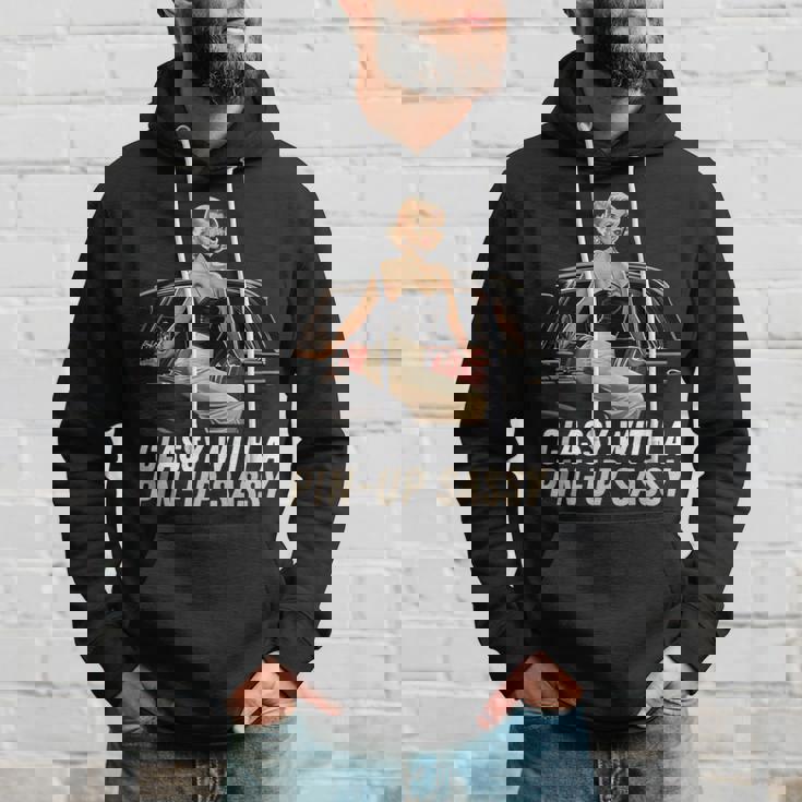 ピンナップガール クラシック オールドカー クラッシー ピンナップ生意気付き パーカー 彼への贈り物