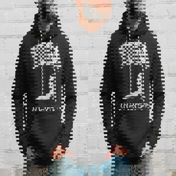 ヨガ 大学 大学 面白い パーカー 彼への贈り物