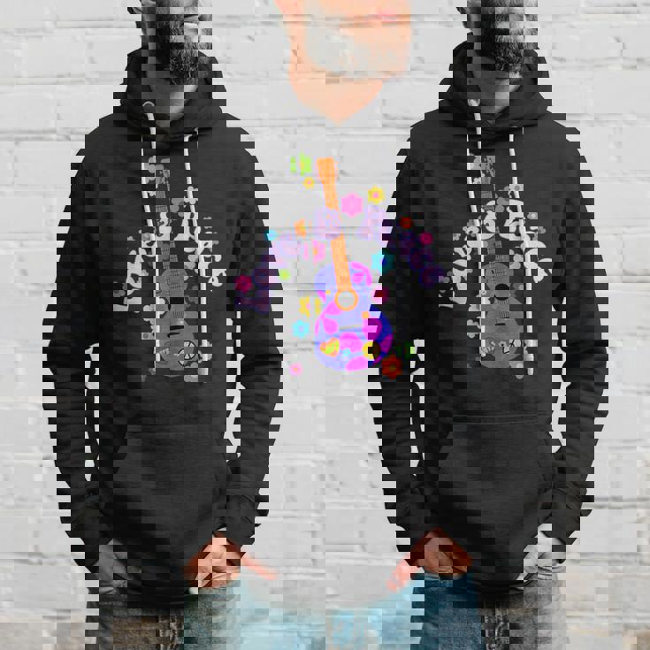 レトロフラワーパワーギター-ラブアンドピース2-ファンファン パーカー 彼への贈り物