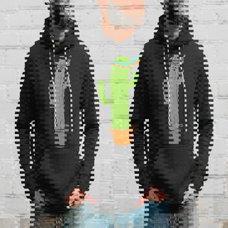 先住民のサボテンと頭飾りと羽 パーカー 彼への贈り物