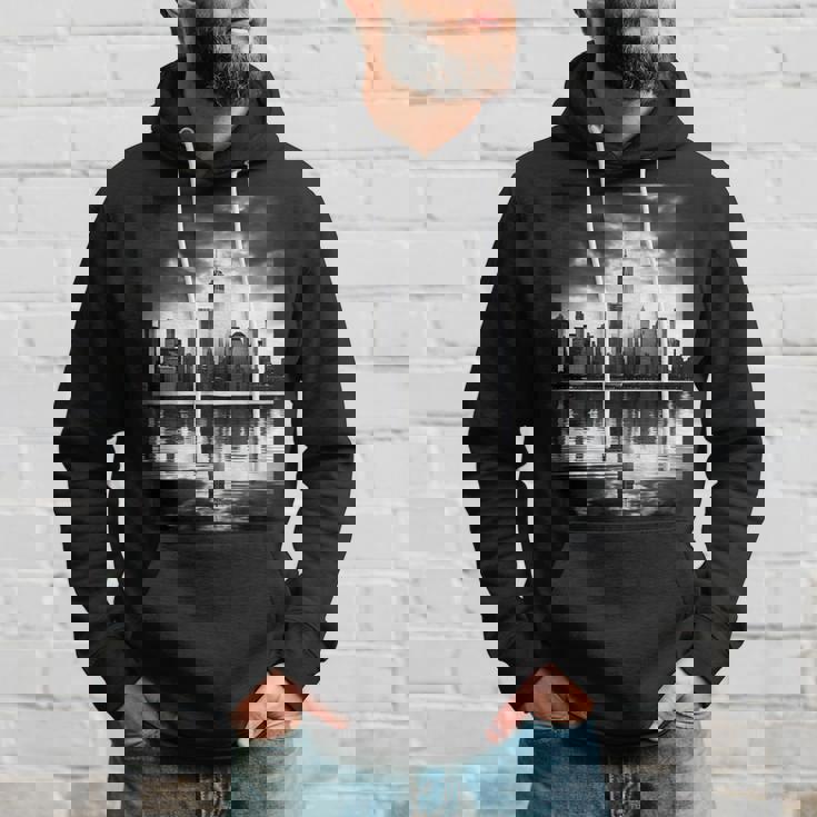 反射写真付き都市のモノクロ写真 パーカー 彼への贈り物