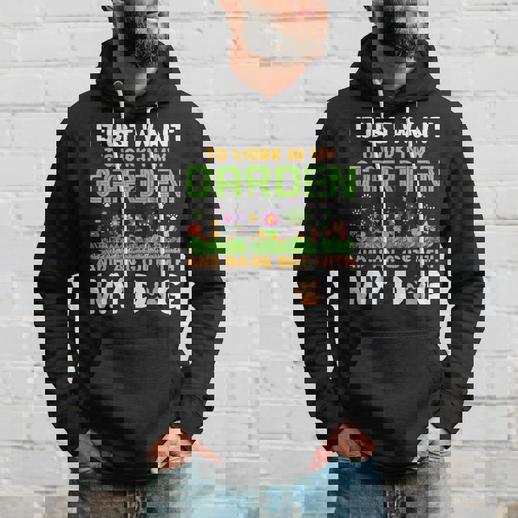 庭で働いて犬とたむろしたい パーカー 彼への贈り物