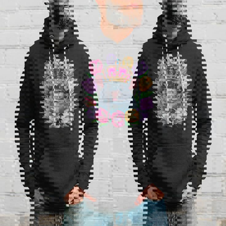 王冠とカラフルなチューリップを持つかわいいチンチラ パーカー 彼への贈り物