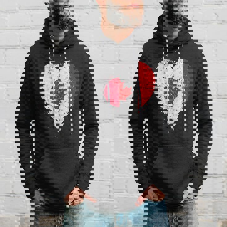 誇り高き日系カナダ人を想うビンテージスタイルのクールなカナダ国旗と日本国旗 パーカー 彼への贈り物