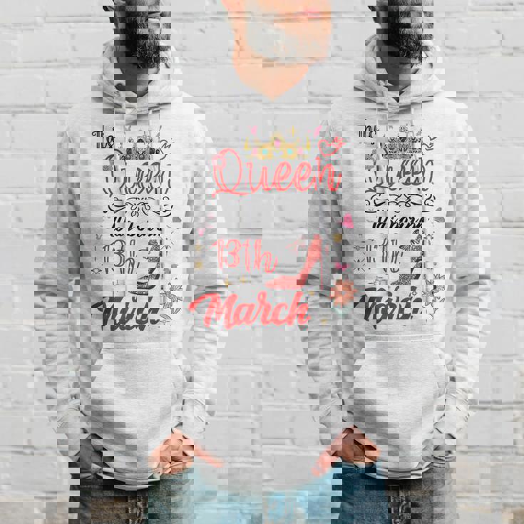 3月13日 誕生日 この女王は3月13日に生まれました パーカー 彼への贈り物