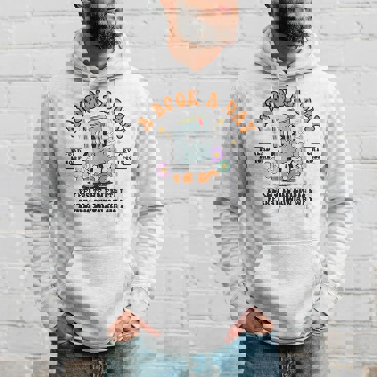 A Book A Day Keep The Mental Breakdown Away Book Lovers パーカー 彼への贈り物