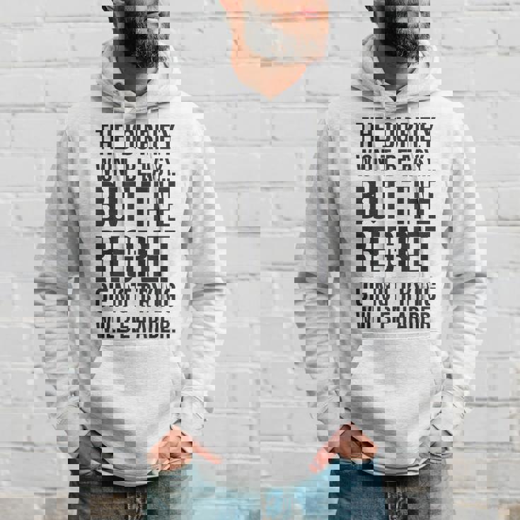 Easy Journeys Regret ジム、ハッスル、成功、モチベーションアップ パーカー 彼への贈り物