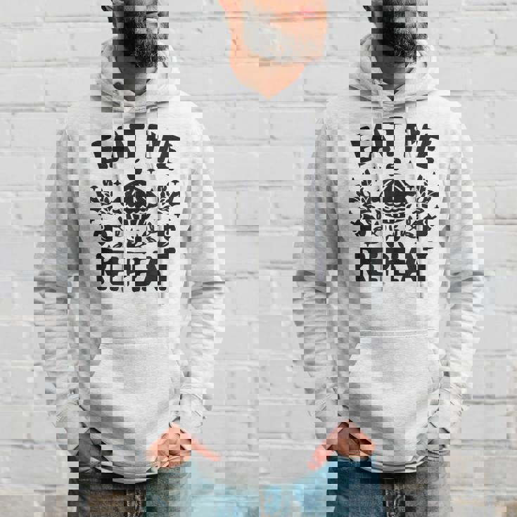 Eat Pie Repeat 面白い感謝祭のユーモア パーカー 彼への贈り物