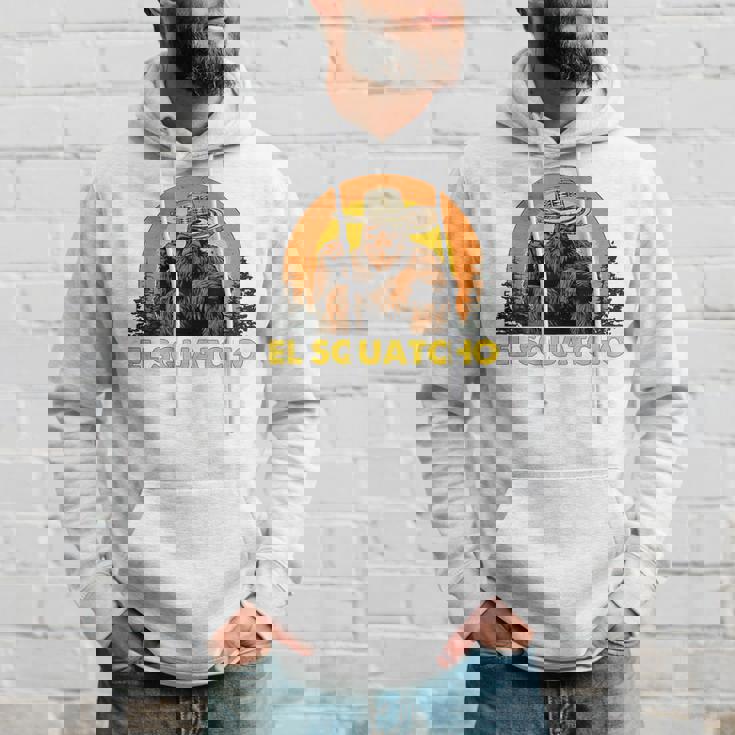 Elquatcho 面白いシンコ・デ・マヨ ビッグフット サスカッチ パーカー 彼への贈り物