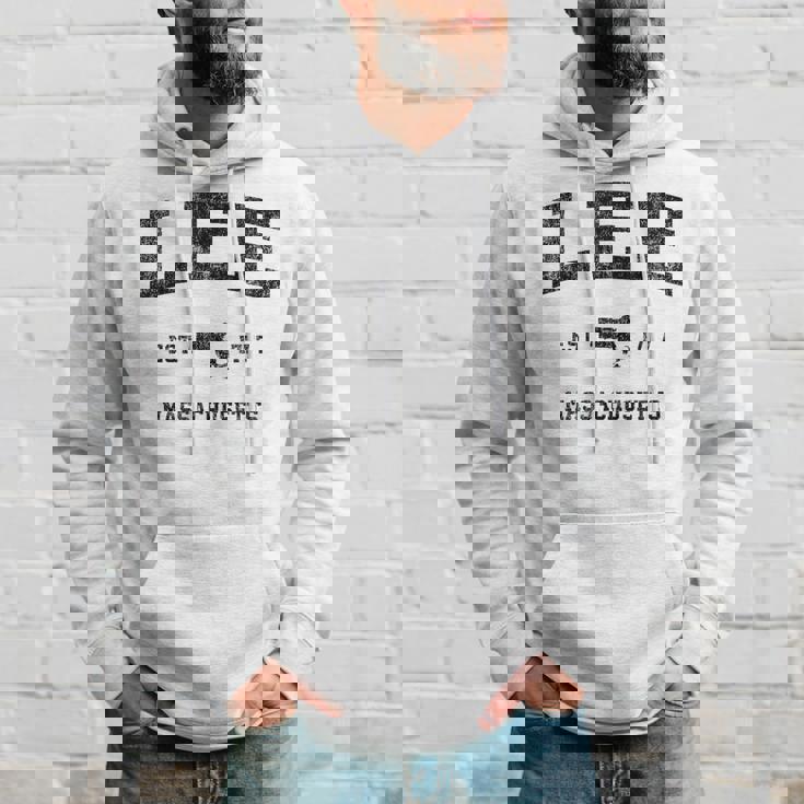 Lee Massachusetts Ma ビンテージ スポーツ デザイン ブラックプリント パーカー 彼への贈り物