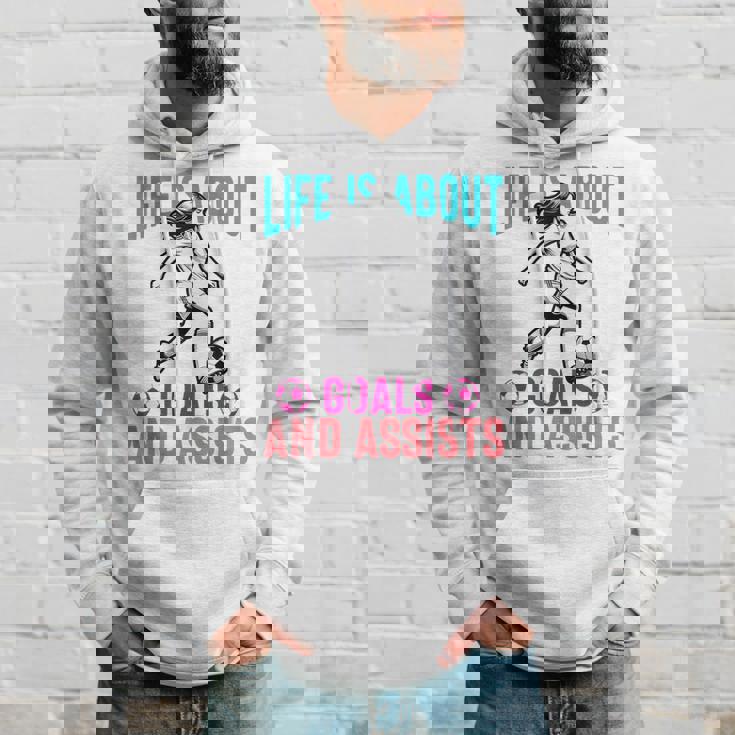 Life's About Goals And Assists サッカー 面白いサッカー選手 パーカー 彼への贈り物